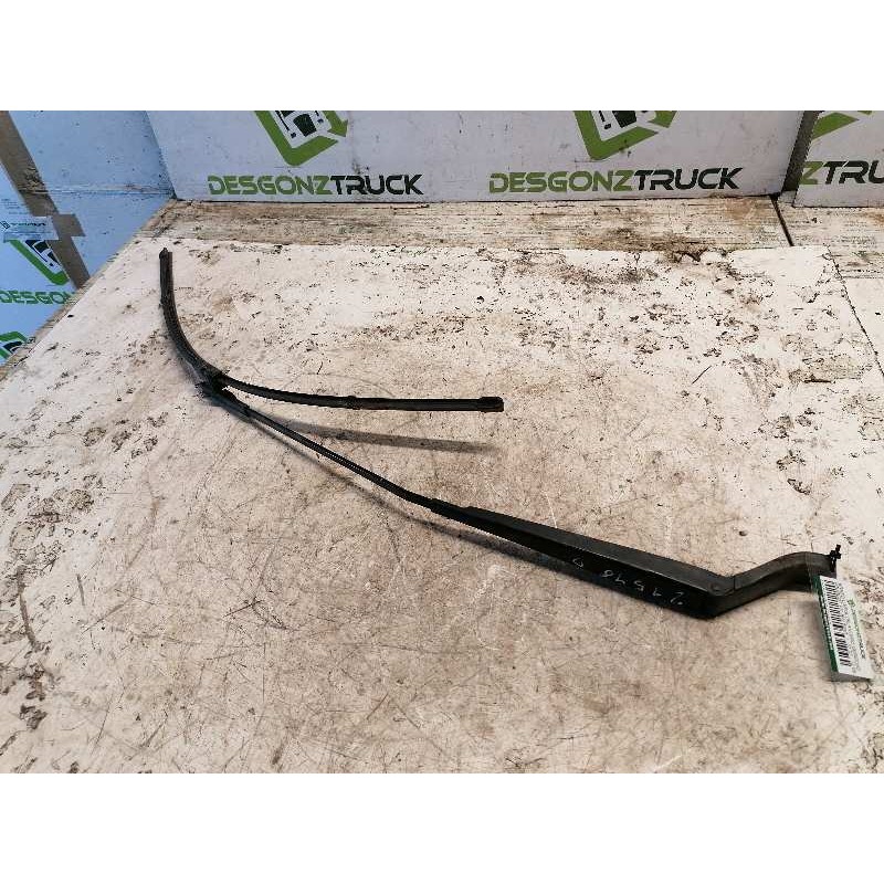 Recambio de brazo limpia delantero derecho para peugeot 407 sw sport referencia OEM IAM   