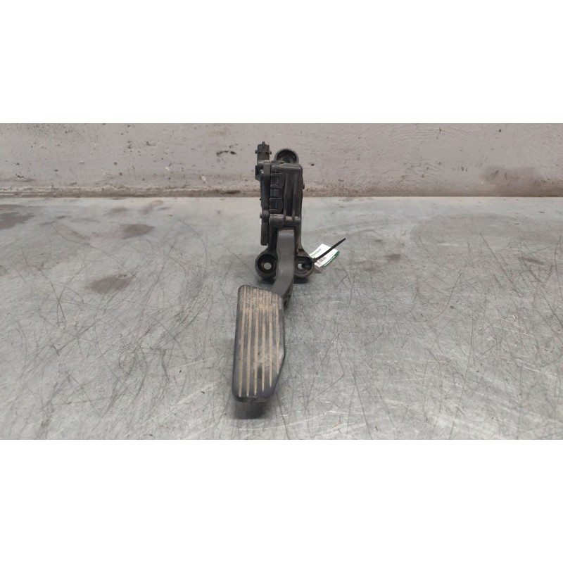 Recambio de pedal acelerador para hyundai tucson (jm) 2.0 referencia OEM IAM 327001FXXX  