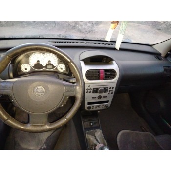 opel corsa c del año 2004