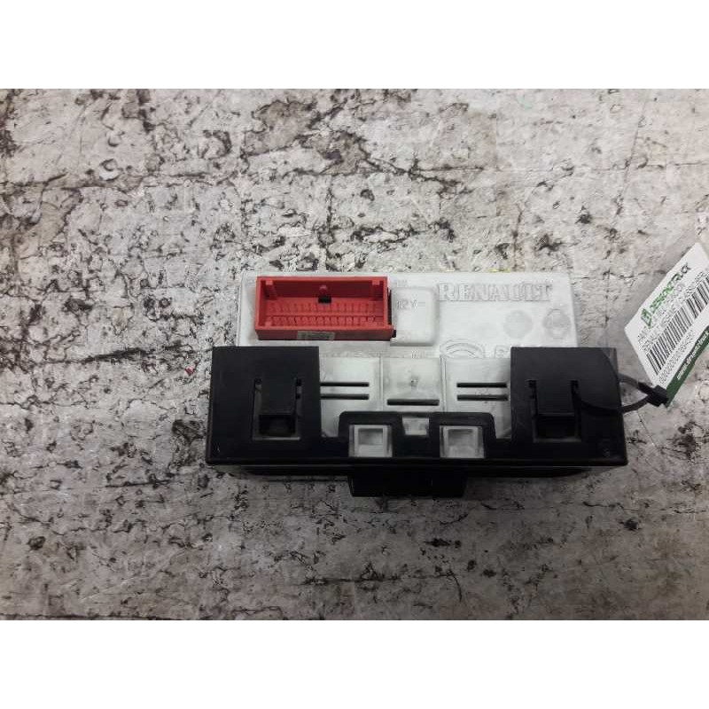 Recambio de pantalla multifuncion para renault megane ii classic berlina confort authentique referencia OEM IAM 8200107839 - Rojo 2