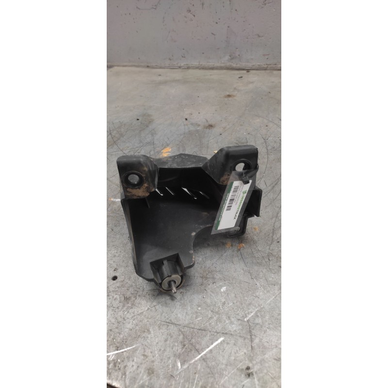 Recambio de soportes paragolpes para citroën c4 berlina collection referencia OEM IAM 9652703480  DERECHO - Negro 2