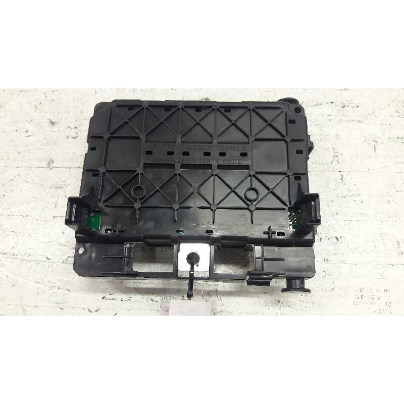 Recambio de caja reles / fusibles para citroën c5 berlina 2.0 hdi 90 sx/sx automático referencia OEM IAM  PARTE EXTERIOR BSM 2