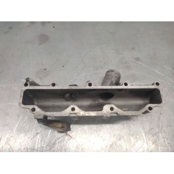 Recambio de colector admision para iveco daily combi 2.3 diesel cat referencia OEM IAM 504058786  