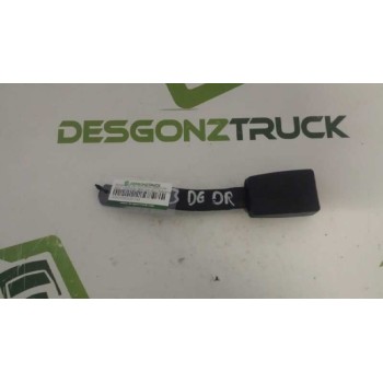 ENGANCHE DE CINTURON DELANTERO DERECHO 