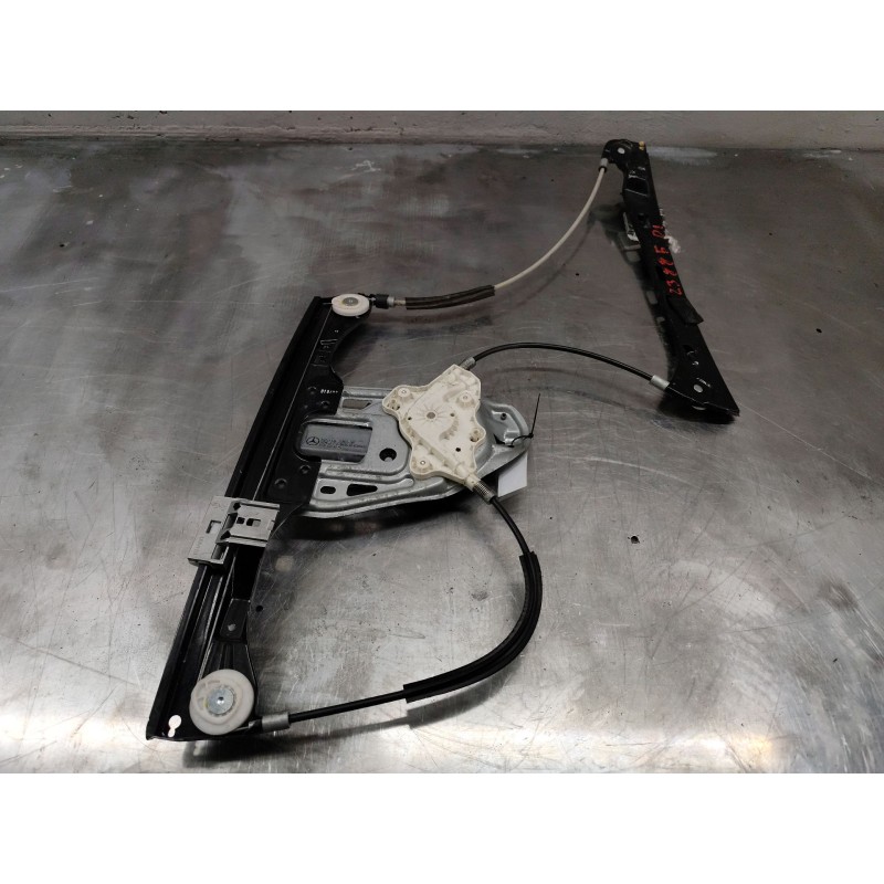 Recambio de elevalunas delantero izquierdo para mercedes-benz clase c (w203) berlina 220 cdi (203.006) referencia OEM IAM a22082