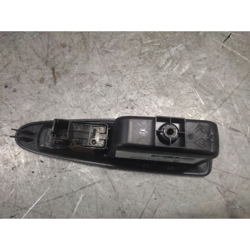 Recambio de mando elevalunas trasero derecho para citroën c4 berlina collection referencia OEM IAM 9649636777 - Negro 2