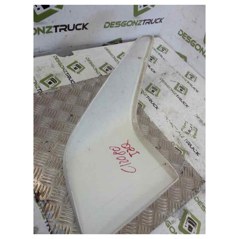 Recambio de moldura trasera cabina para daf serie 95 xf .480 12.6 diesel referencia OEM IAM  SPOILER TRASERO IZQUIERDO PARTE SUP 2