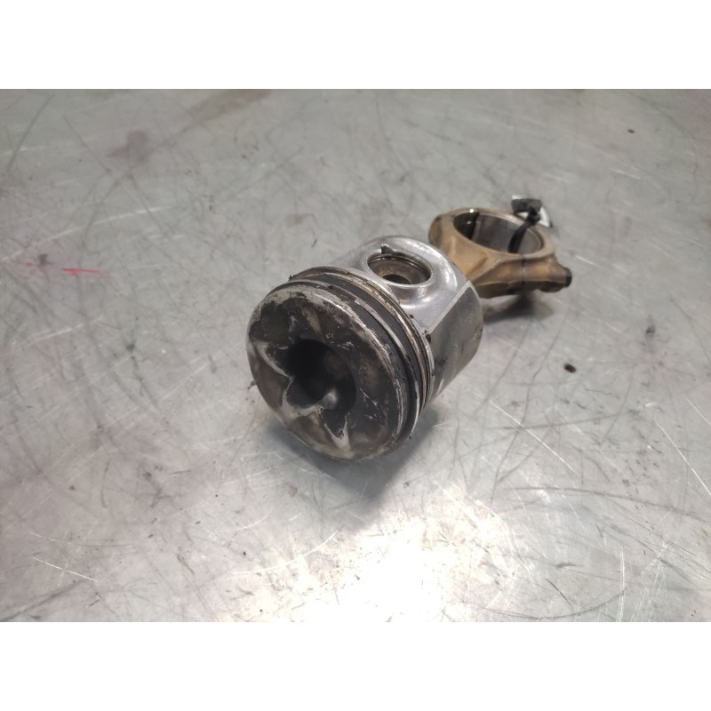 Recambio de piston para iveco daily combi 2.3 diesel cat referencia OEM IAM 4