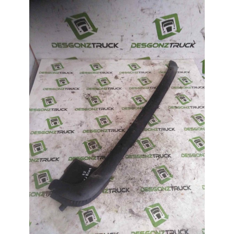Recambio de moldura luna delantera para volvo fm 12 asta 2001 fsa  4x2 largo, bajo referencia OEM IAM IZQUIERDA  