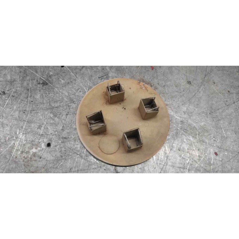 Recambio de tapacubos para volkswagen golf ii (191/193) gl referencia OEM IAM 191601149 17.50CM 2