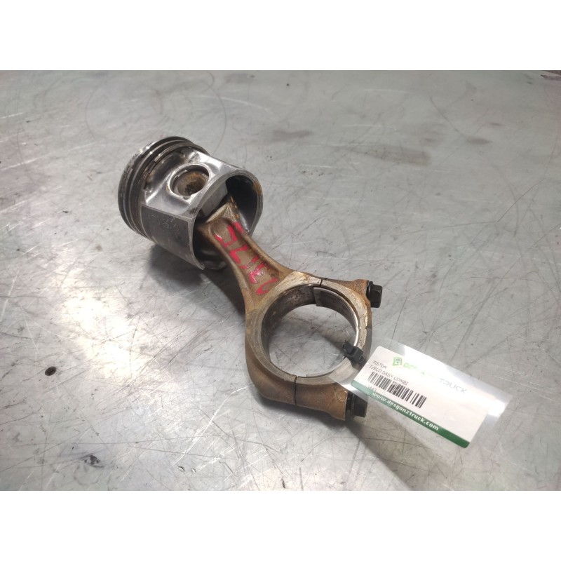 Recambio de piston para iveco daily combi 2.3 diesel cat referencia OEM IAM 3