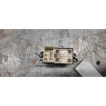 Recambio de mando elevalunas delantero derecho para hyundai accent (mc) gl referencia OEM IAM 935782D000 7 PINS 