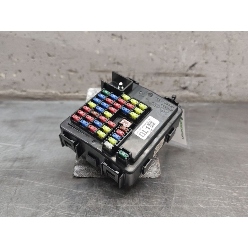 Recambio de caja reles / fusibles para kia sportage iv (ql, qle) 1.7 crdi referencia OEM IAM 91950D98 - Blanco