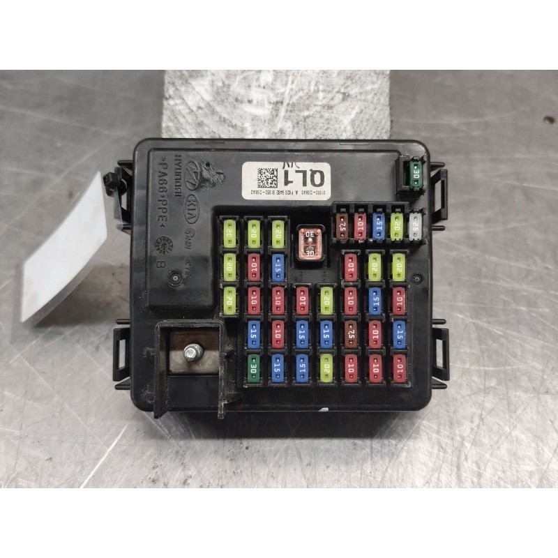 Recambio de caja reles / fusibles para kia sportage iv (ql, qle) 1.7 crdi referencia OEM IAM 91950D98 - Blanco 2