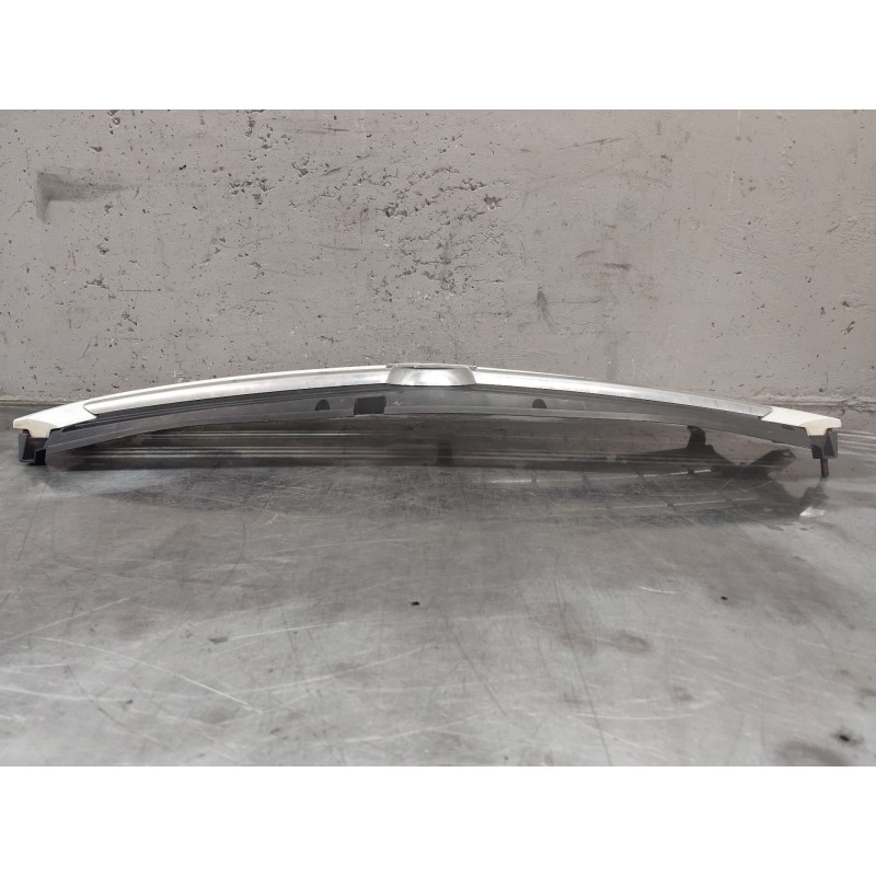 Recambio de rejilla delantera central para opel movano (2004 =>) furgón corto l1h1 2.8t referencia OEM IAM - Blanco 2