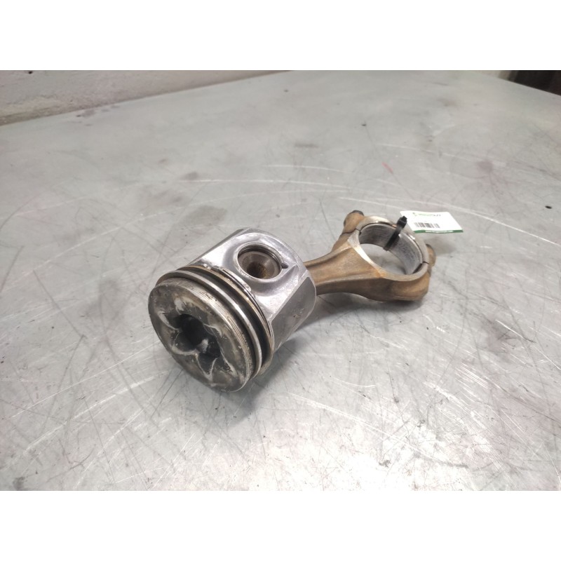 Recambio de piston para iveco daily combi 2.3 diesel cat referencia OEM IAM 4