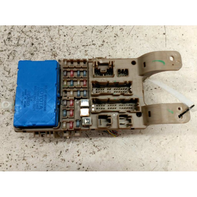 Recambio de caja reles / fusibles para toyota corolla (e12) 1.6 linea terra sedán referencia OEM IAM 0825923E29 8264102040 - Gris
