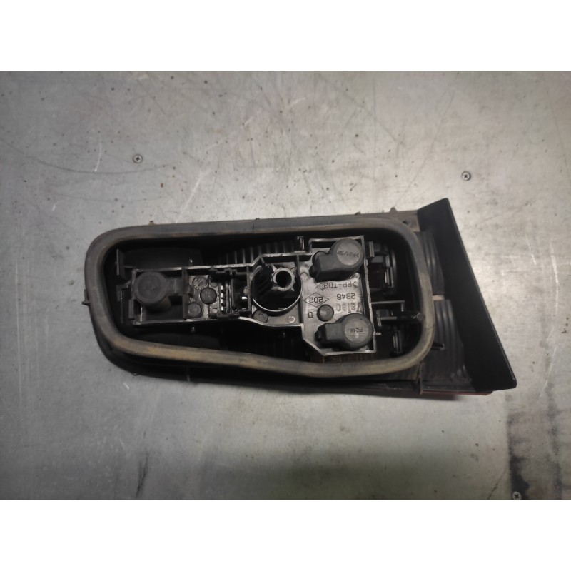 Recambio de piloto trasero derecho interior para renault laguna ii (bg0) authentique referencia OEM IAM   4 PINS - Gris 2