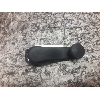 MANETA ELEVALUNAS TRASERA IZQUIERDA 6K0837581 