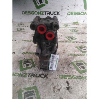 Recambio de valvula aire para renault serie t fg 4x2 cabina high-sleeper referencia OEM IAM 15300134211 4722600060 VALVULA INTAR