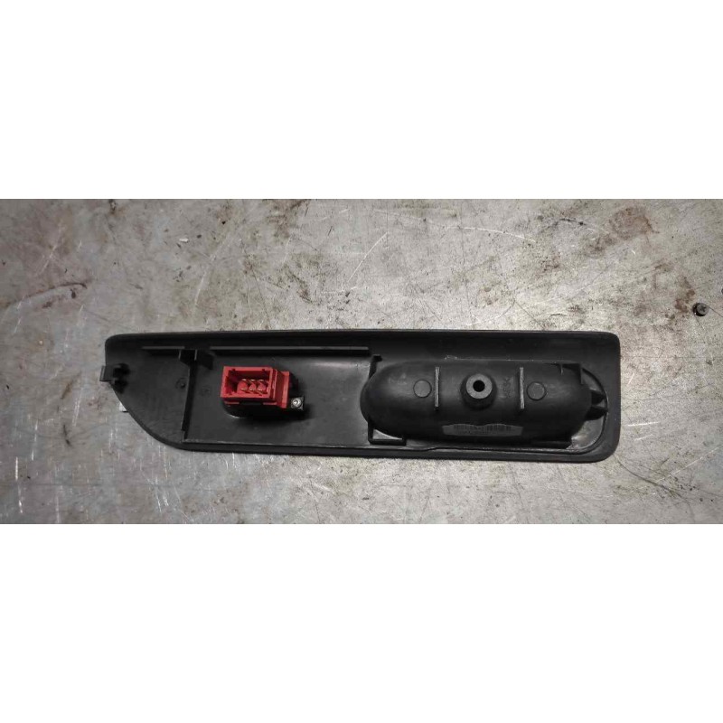 Recambio de mando elevalunas delantero derecho para renault laguna (b56) 2.0 d rn (b56f/g) referencia OEM IAM 2