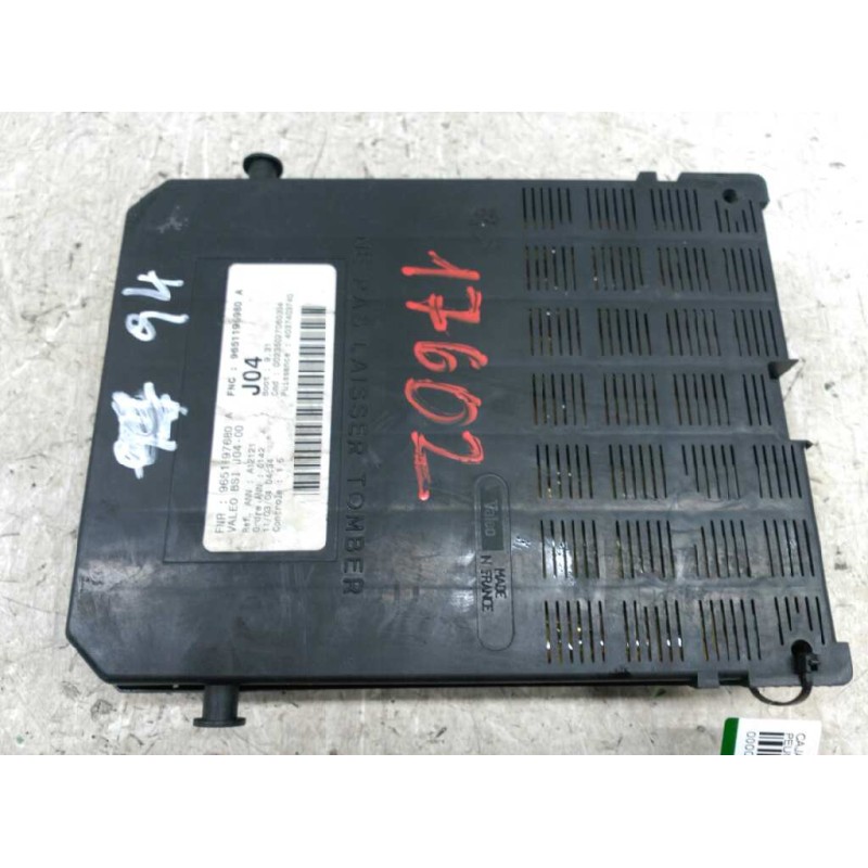 Recambio de caja reles / fusibles para peugeot 206 berlina x-line referencia OEM IAM 9651197680 9651196980 BSI 2