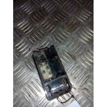 Recambio de mando elevalunas delantero derecho para daf serie 95 xf .xxx 12.6 diesel referencia OEM IAM 1307897  