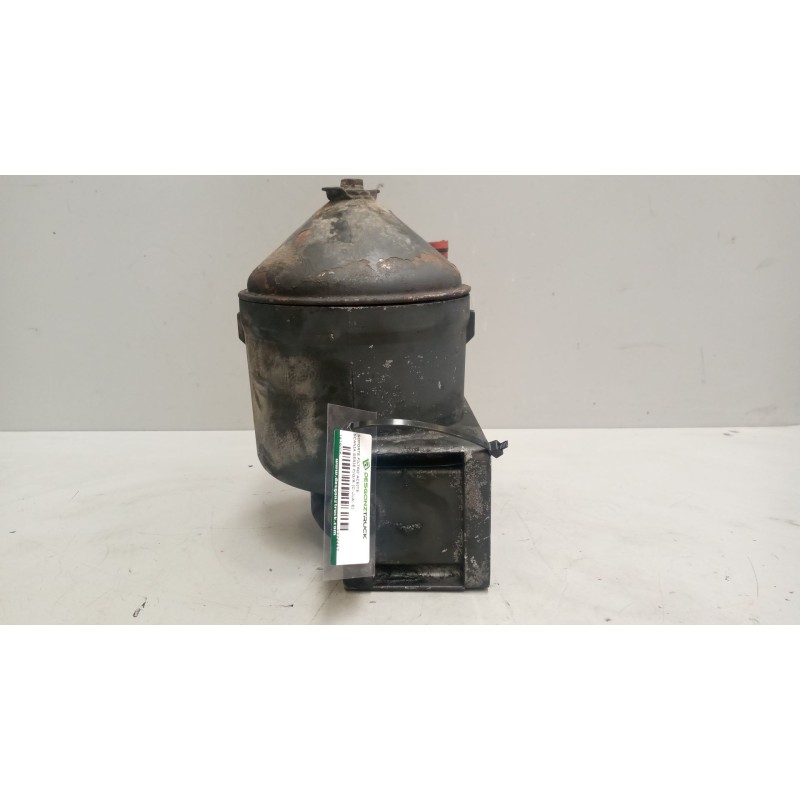 Recambio de soporte filtro aceite para scania serie p/g/r (c-clase) fsa 420 (4x2) corto cp 13 / 14 b referencia OEM IAM 1774447 - Blanco 3