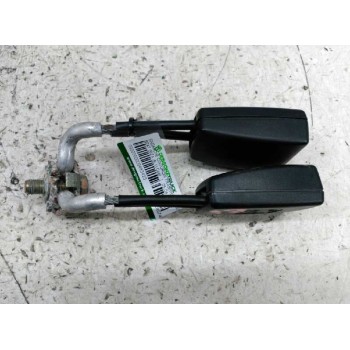 Recambio de enganche de cinturon trasero izquierdo para seat ibiza (6l1) cool referencia OEM IAM 6K0857488B  
