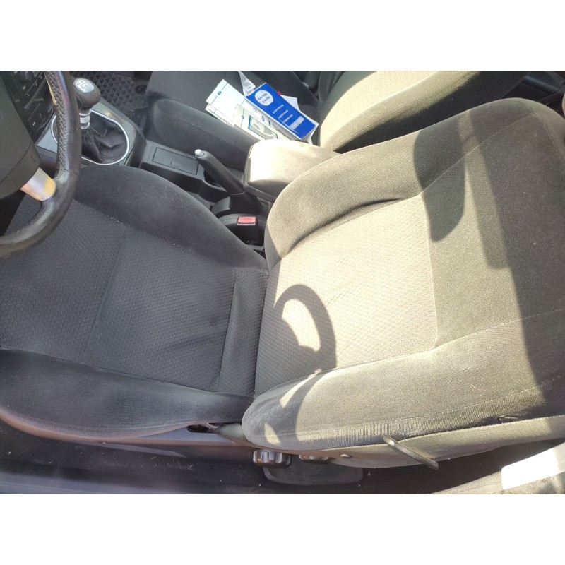 Recambio de asiento delantero izquierdo para ford mondeo berlina (ge) ambiente referencia OEM IAM   