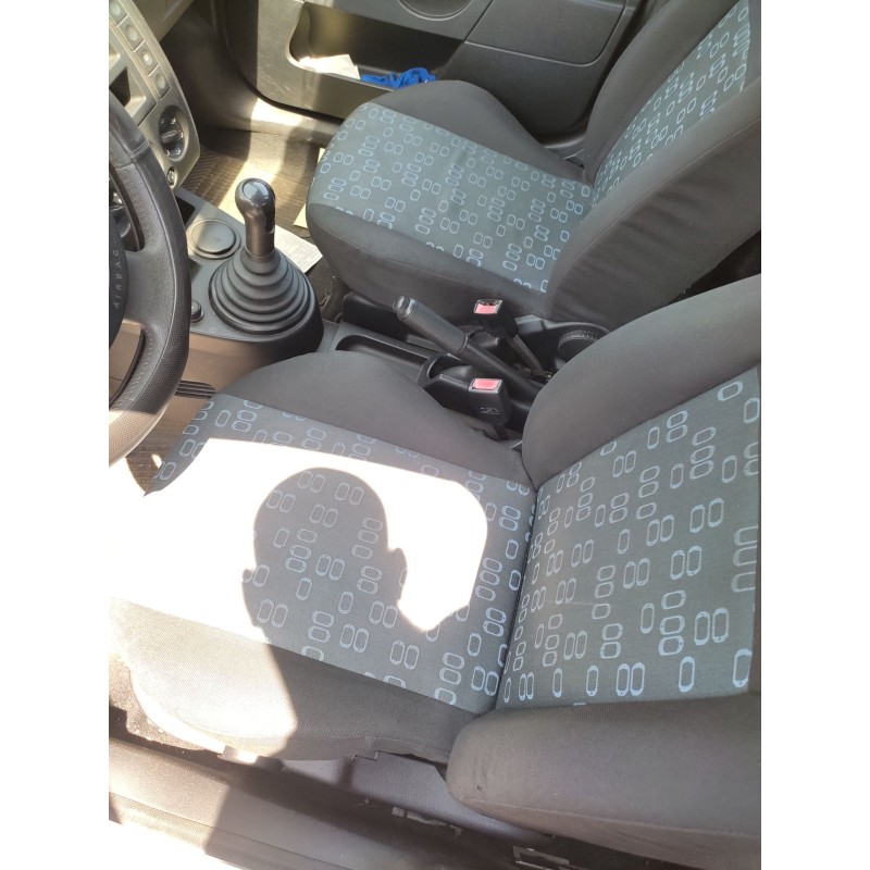 Recambio de asiento delantero derecho para ford fiesta (cbk) ambiente referencia OEM IAM   