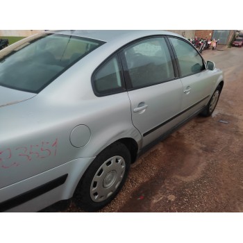 volkswagen passat berlina (3b2) del año 1999