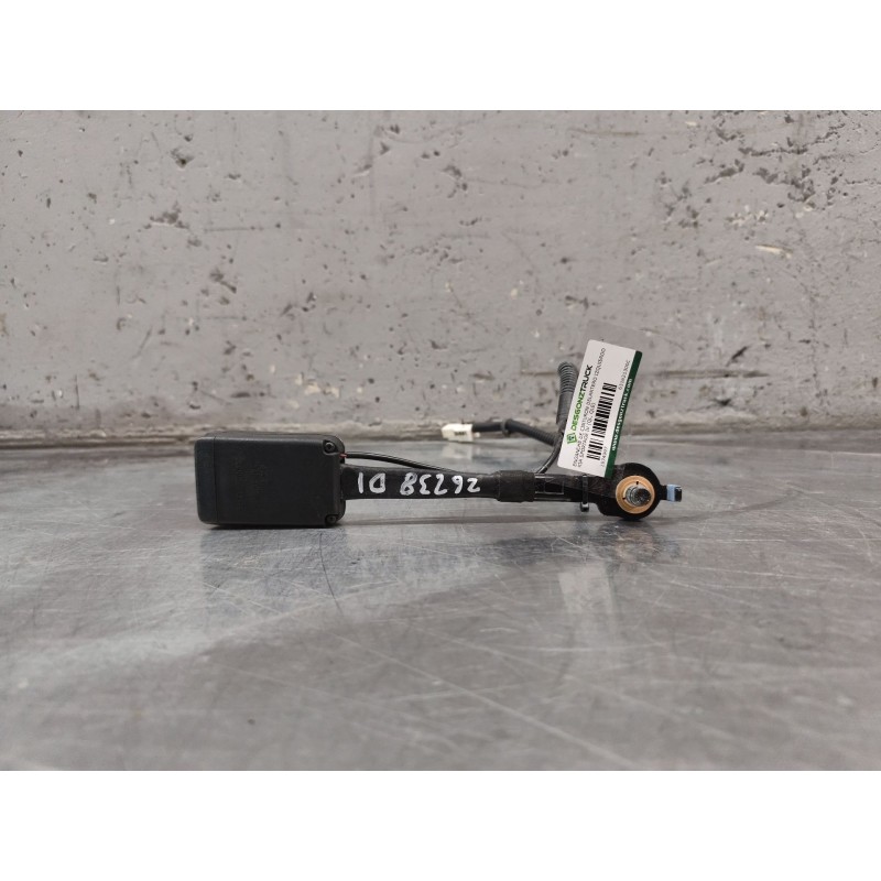 Recambio de enganche de cinturon delantero izquierdo para kia sportage iv (ql, qle) 1.7 crdi referencia OEM IAM 631621300C - Blanco