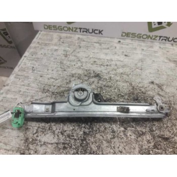 ELEVALUNAS DELANTERO DERECHO 440726F 067527 6 PINS