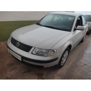 volkswagen passat berlina (3b2) del año 1999
