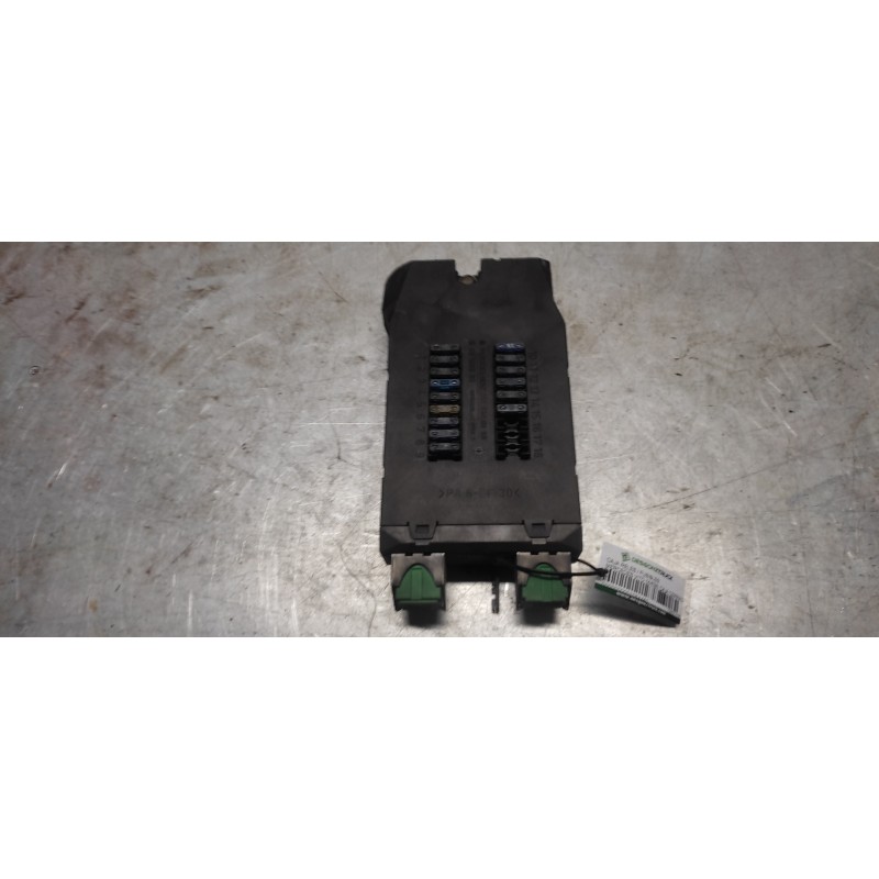 Recambio de caja reles / fusibles para mercedes-benz vito (w638) caja cerrada 112 cdi  (638.094) referencia OEM IAM 08501002  