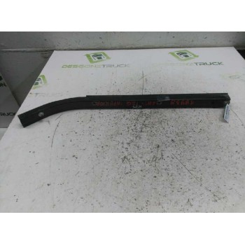 GUIA PUERTA CORREDERA IZQUIERDA INFERIOR A CHASIS 