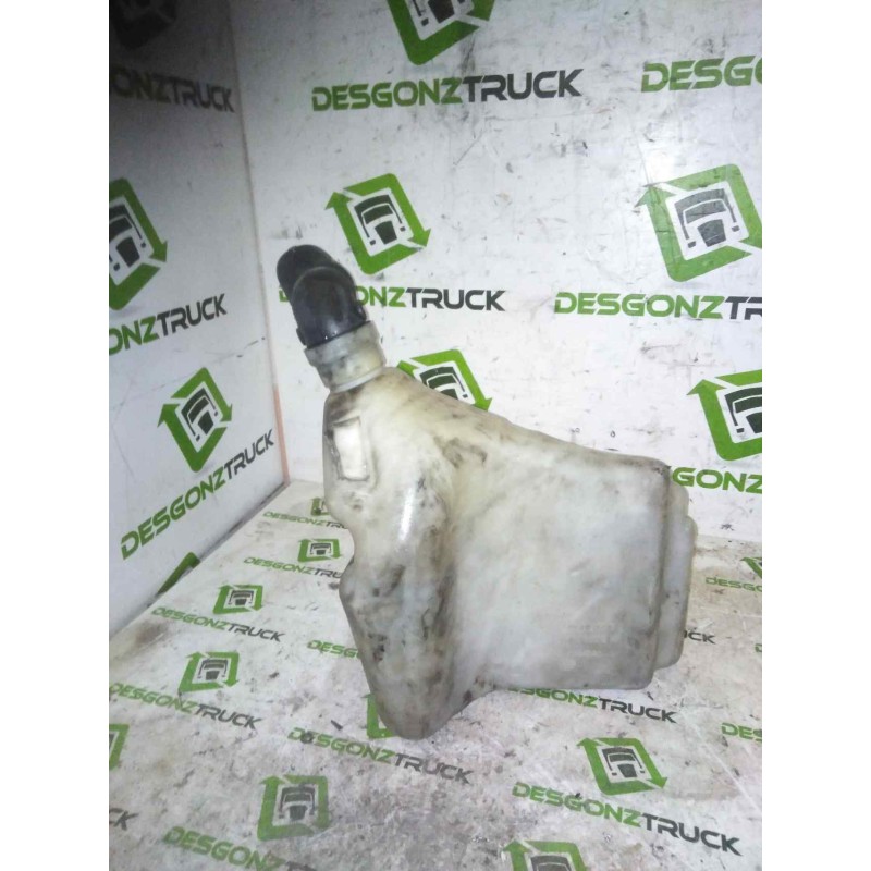 Recambio de deposito limpia para volvo fm 12 asta 2001 referencia OEM IAM 8191535 - Blanco 2