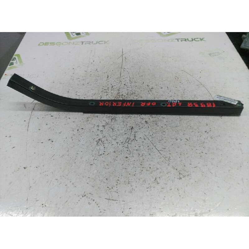 Recambio de guia puerta corredera derecha para citroën berlingo 2.0 hdi sx familiar referencia OEM IAM  INFERIOR DE CHASIS - Gris 2