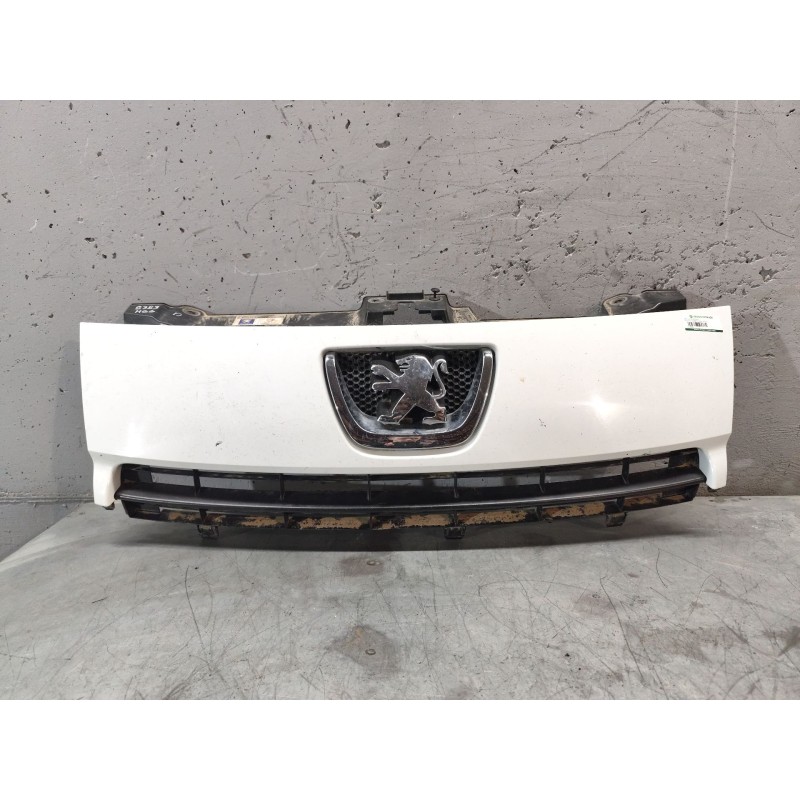 Recambio de rejilla delantera para peugeot expert tepee (vf3x_) 2.0 hdi 120 referencia OEM IAM   