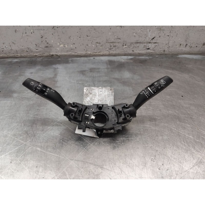 Recambio de mando multifuncion para kia sportage iv (ql, qle) 1.7 crdi referencia OEM IAM 93404F1960 AC83MR1001 - Blanco