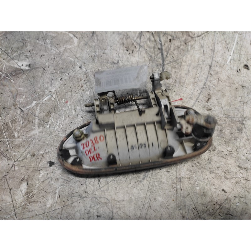 Recambio de maneta exterior delantera derecha para kia carens 2.0 turbodiesel cat referencia OEM IAM K2N158410 - Blanco 2
