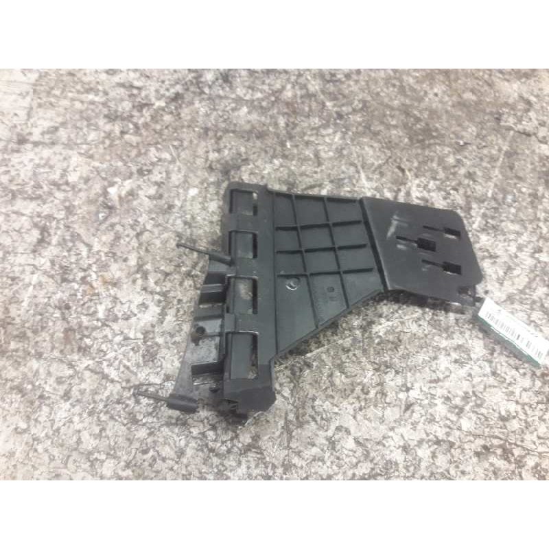 Recambio de soportes paragolpes para ford fiesta (cb1) econetic referencia OEM IAM 8A61A264A26AP TRASERO DERECHO 