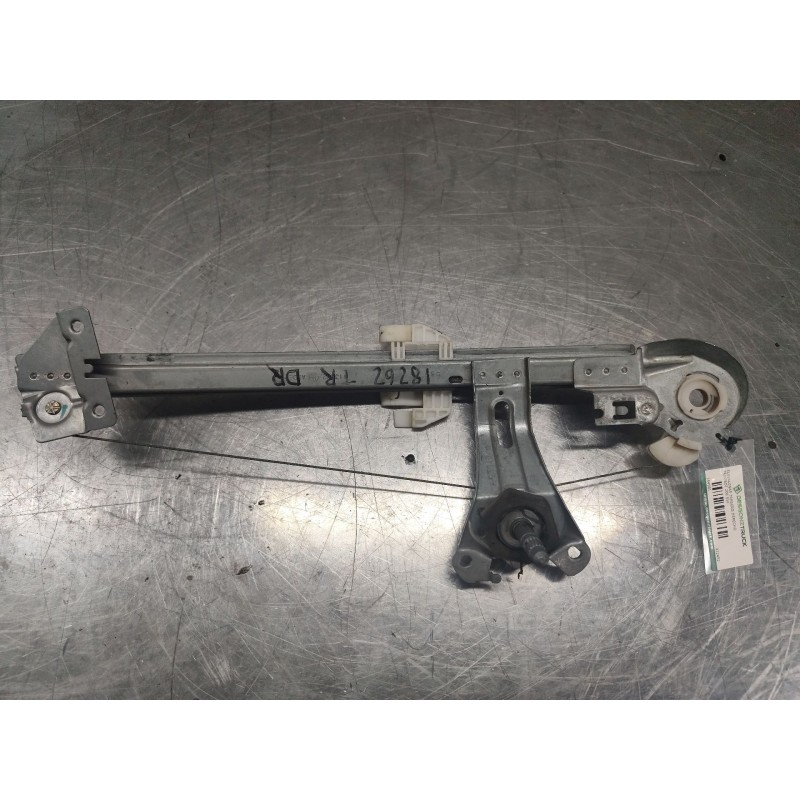 Recambio de elevalunas trasero derecho para peugeot 206 sw x-line refri referencia OEM IAM 922452  