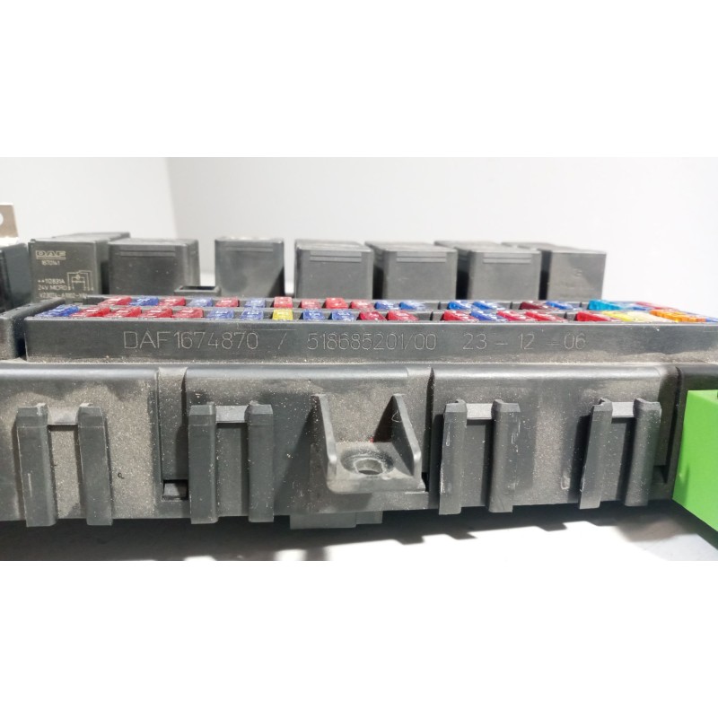 Recambio de caja reles / fusibles para daf serie xf105.510 12.9 diesel referencia OEM IAM 1780667 - Rojo 2