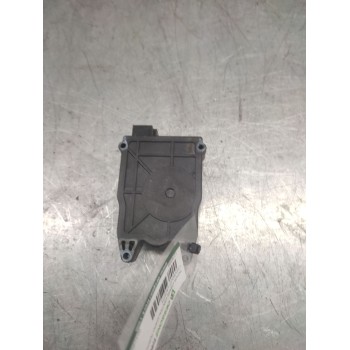 Recambio de motor cierre centralizado porton para chevrolet lacetti cdx referencia OEM IAM 96518906  2 PINS