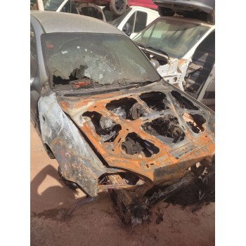 daewoo nubira berlina del año 2003