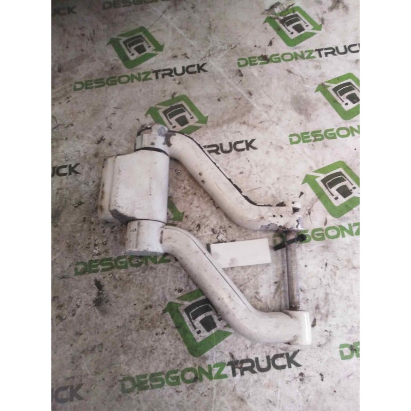 Recambio de brazo retrovisor derecho para volvo fm 12 asta 2001 referencia OEM IAM - Blanco 3