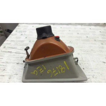 Recambio de faro izquierdo para peugeot 205 berlina referencia OEM IAM   