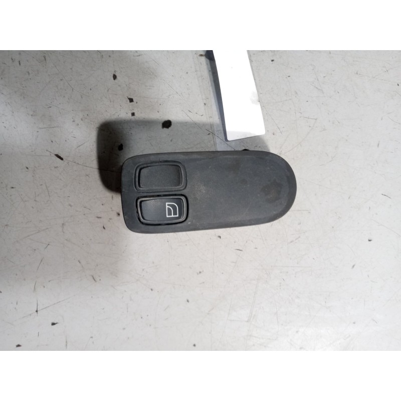 Recambio de mando elevalunas delantero derecho para daf serie 95 xf .xxx 12.6 diesel referencia OEM IAM 1693129  